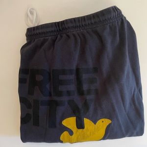 Free city sweatpants